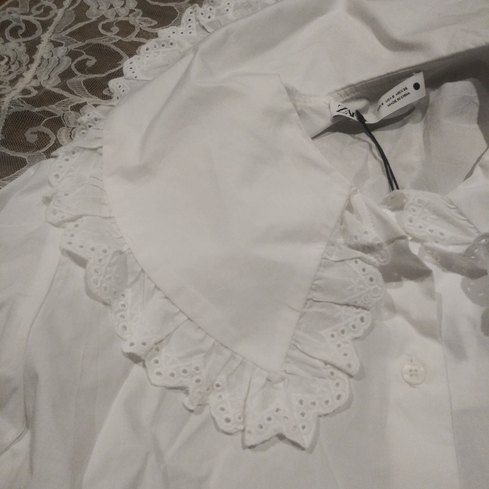 SOLD Zara white Petter pan button down shirt - Picture 6 of 8